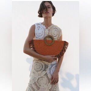 Woven fan shaped bag zara